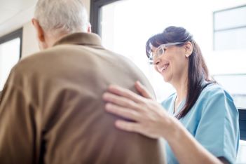 Experto universitario en el manejo integral del anciano frágil: abordaje de la especialista en enfermería geriátrica